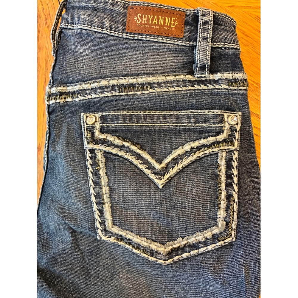 Shyanne Womens Bootcut Jeans 29W x 34L Medium Wash Thick Stitch Rhinestone Flap - Picture 5 of 6